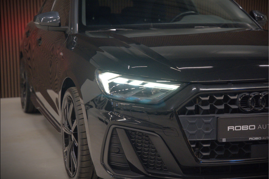 Audi A1 Sportback 35 TFSI S Line edition one S-Line | Bang & Olufsen | Stoelverwarming | Cruise Control | Ambiance Verlichting | Navigatie | Parkeersensoren | Apple Carplay | Climate Control | B&O | LED