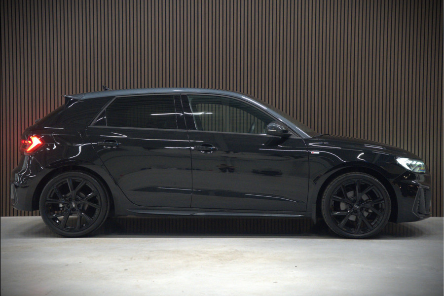 Audi A1 Sportback 35 TFSI S Line edition one S-Line | Bang & Olufsen | Stoelverwarming | Cruise Control | Ambiance Verlichting | Navigatie | Parkeersensoren | Apple Carplay | Climate Control | B&O | LED