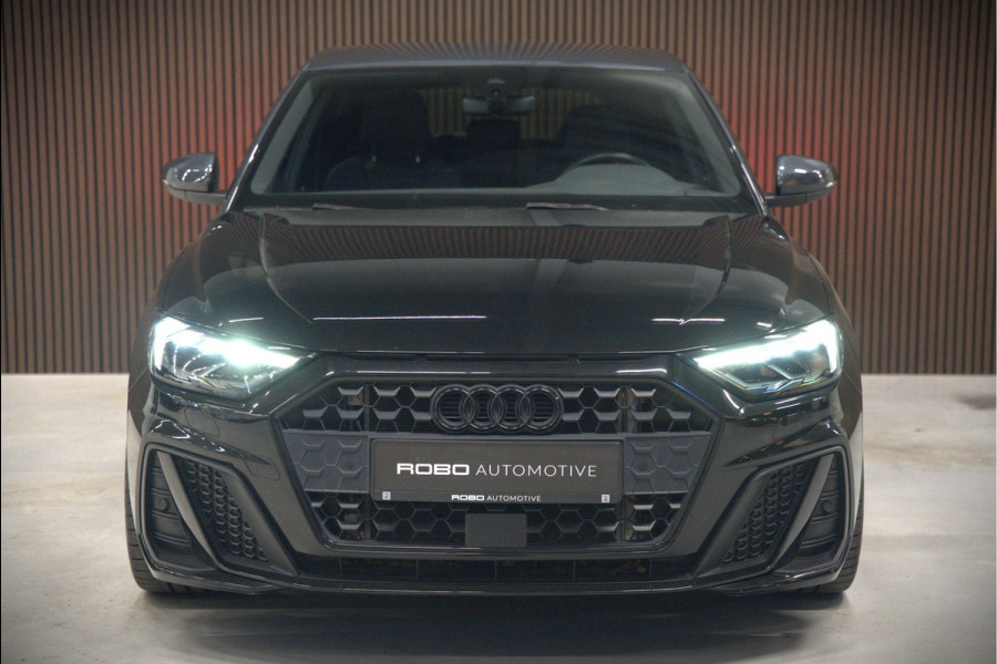 Audi A1 Sportback 35 TFSI S Line edition one S-Line | Bang & Olufsen | Stoelverwarming | Cruise Control | Ambiance Verlichting | Navigatie | Parkeersensoren | Apple Carplay | Climate Control | B&O | LED
