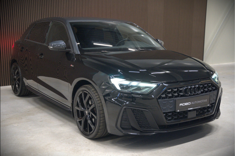 Audi A1 Sportback 35 TFSI S Line edition one S-Line | Bang & Olufsen | Stoelverwarming | Cruise Control | Ambiance Verlichting | Navigatie | Parkeersensoren | Apple Carplay | Climate Control | B&O | LED