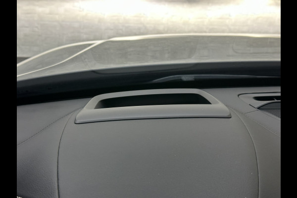 Volvo XC90 T8 AWD R-Design | Luchtvering | 360 Camera | Bowers & Wilkins | Keyless-Entry | Head-Up | Glaspook | Stuurverwarming | Zwarte hemelbekleding | Panorama | 2x Memory | Stoelverwarming V+A | Audio pakket | ISO-Glas | Getint-Glas | 7-Persoons | Volvo dealer onderhouden | Rijklaarprijs.