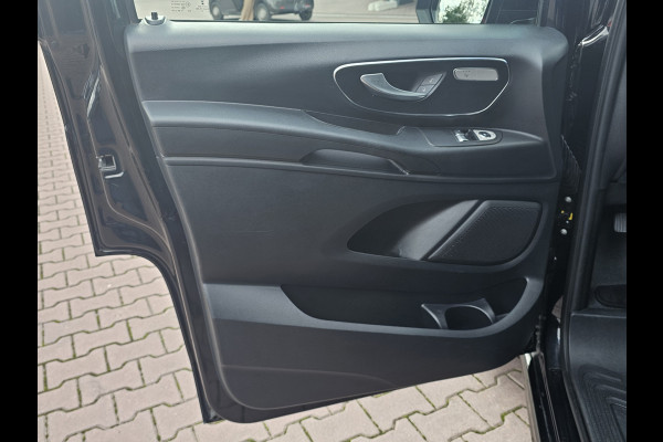 Mercedes-Benz Vito 119 CDI Lang DC Sport | Automaat | LED | 2x schuifdeur | Trekhaak | Leder | Stoelverwarming | Navi | ACC | Achterdeuren |