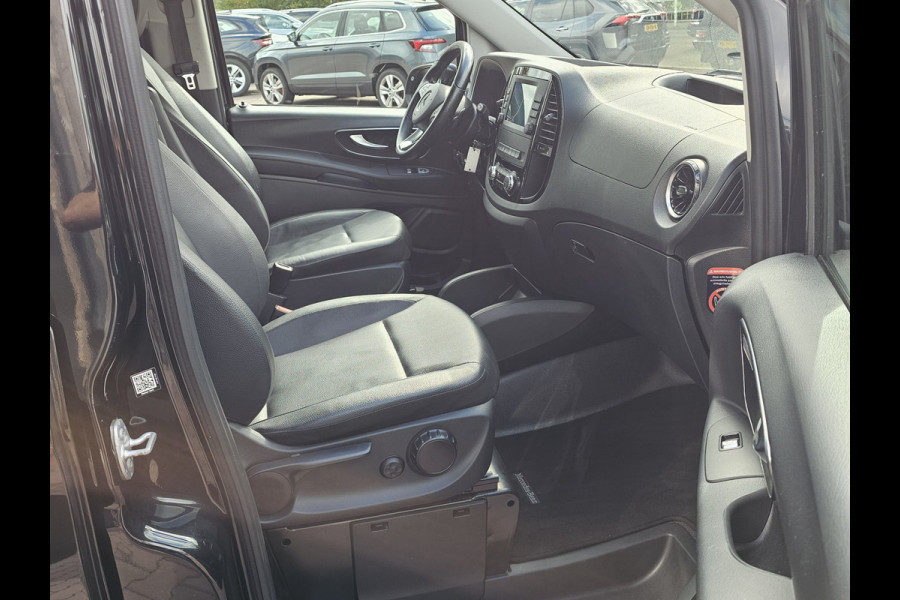Mercedes-Benz Vito 119 CDI Lang DC Sport | Automaat | LED | 2x schuifdeur | Trekhaak | Leder | Stoelverwarming | Navi | ACC | Achterdeuren |