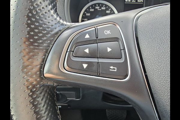 Mercedes-Benz Vito 119 CDI Lang DC Sport | Automaat | LED | 2x schuifdeur | Trekhaak | Leder | Stoelverwarming | Navi | ACC | Achterdeuren |
