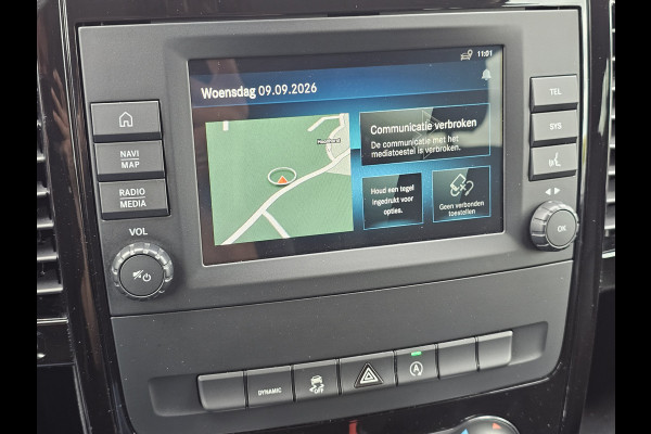 Mercedes-Benz Vito 119 CDI Lang DC Sport | Automaat | LED | 2x schuifdeur | Trekhaak | Leder | Stoelverwarming | Navi | ACC | Achterdeuren |