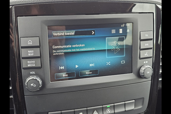 Mercedes-Benz Vito 119 CDI Lang DC Sport | Automaat | LED | 2x schuifdeur | Trekhaak | Leder | Stoelverwarming | Navi | ACC | Achterdeuren |