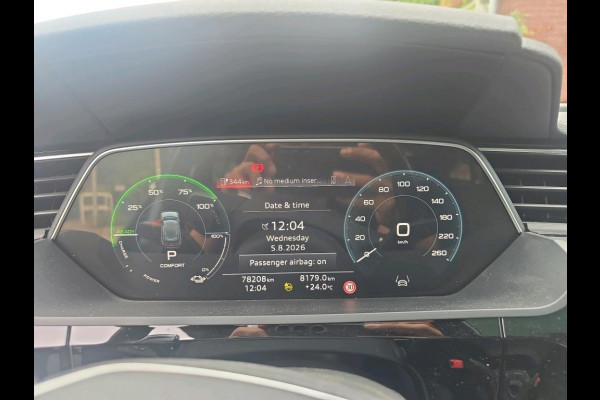 Audi e-tron Sportback 55 quattro Business edition Plus 95 kWh NL-AUTO | PANODAK | CAMERA