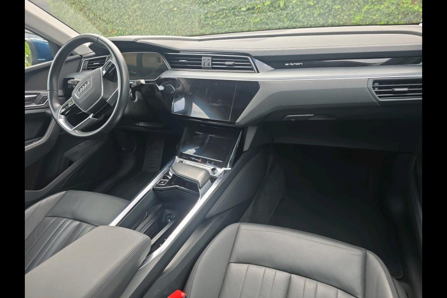 Audi e-tron Sportback 55 quattro Business edition Plus 95 kWh NL-AUTO | PANODAK | CAMERA