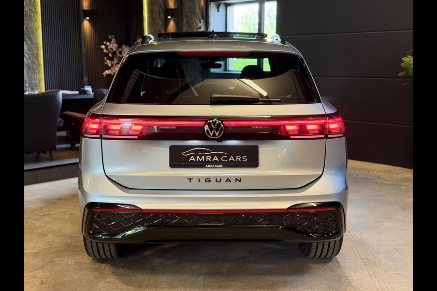 Volkswagen Tiguan 1.5 eHybrid R-Line Edition|Pano|Full options