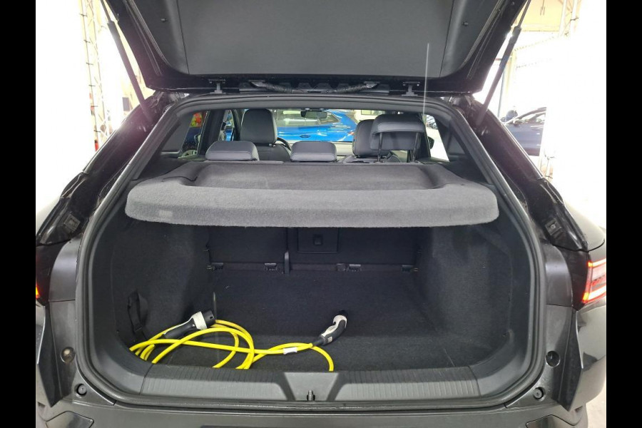 Volkswagen ID.4 First 77 kWh NL-AUTO | TREKHAAK | CAMERA