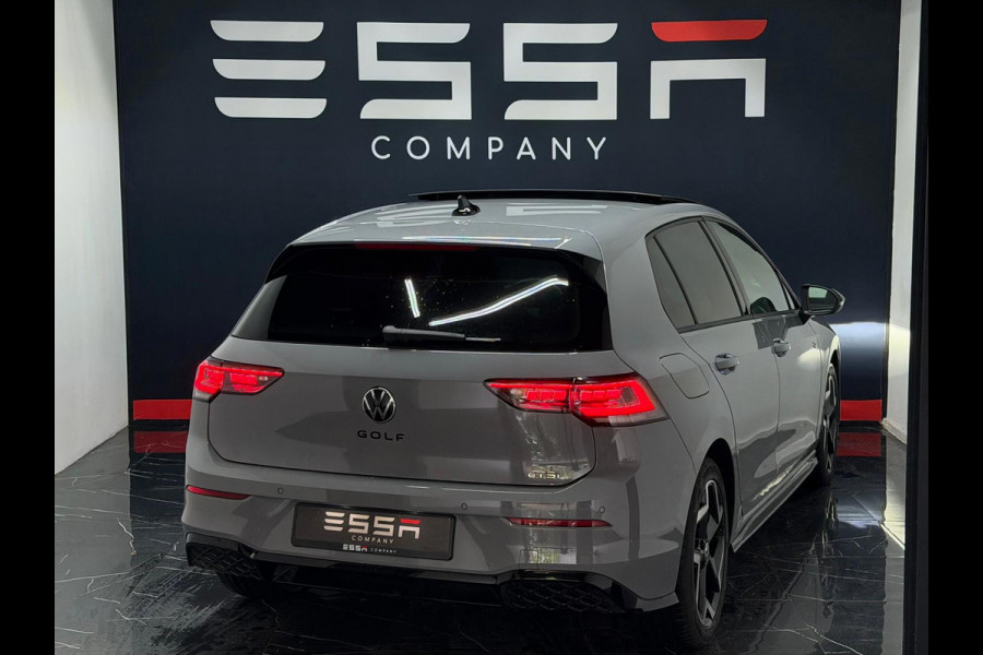Volkswagen Golf 1.5 eTSI R-Line Pano|IQ|Dodehoek|Camera|ACC