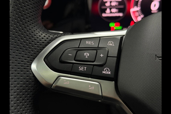 Volkswagen Golf 1.5 eTSI R-Line Pano|IQ|Dodehoek|Camera|ACC