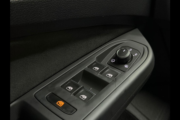 Volkswagen Golf 1.5 eTSI R-Line Pano|IQ|Dodehoek|Camera|ACC