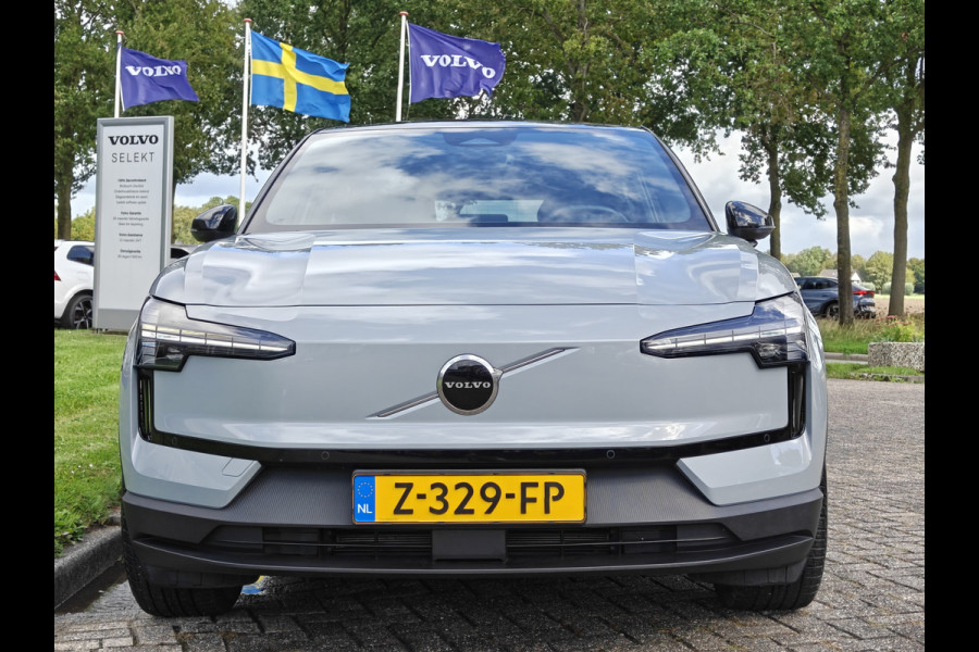 Volvo EX30 Extended Range 272PK Plus 69 kWh | BLIS | Stoel/Stuur verwarm. | Camera Achter | H&K | PDC V+A |