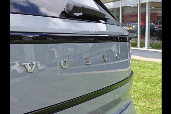 Volvo EX30 Extended Range 272PK Plus 69 kWh | BLIS | Stoel/Stuur verwarm. | Camera Achter | H&K | PDC V+A |