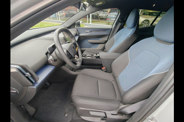 Volvo EX30 Extended Range 272PK Plus 69 kWh | BLIS | Stoel/Stuur verwarm. | Camera Achter | H&K | PDC V+A |