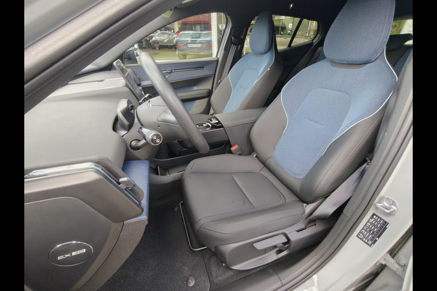 Volvo EX30 Extended Range 272PK Plus 69 kWh | BLIS | Stoel/Stuur verwarm. | Camera Achter | H&K | PDC V+A |