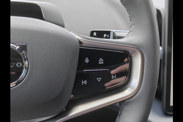 Volvo EX30 Extended Range 272PK Plus 69 kWh | BLIS | Stoel/Stuur verwarm. | Camera Achter | H&K | PDC V+A |
