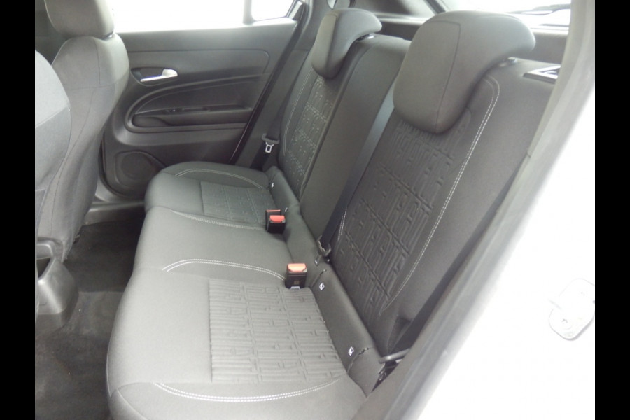 Fiat 600 1.2 Hybride Urban