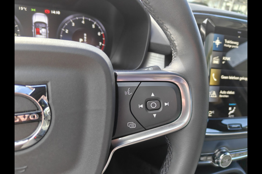 Volvo XC40 T2 130PK Automaat Momentum | Carplay | PDC V+A | Cruise Control | 18'' | DAB |