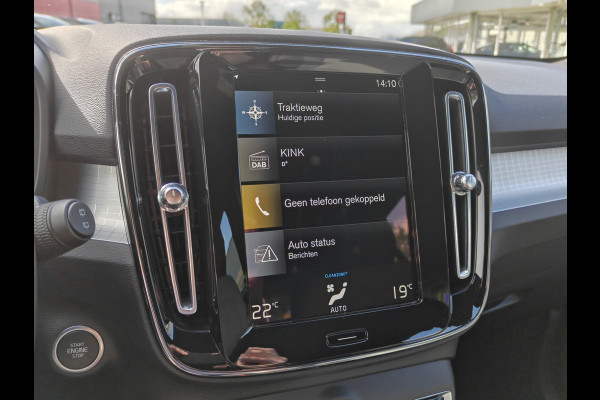 Volvo XC40 T2 130PK Automaat Momentum | Carplay | PDC V+A | Cruise Control | 18'' | DAB |