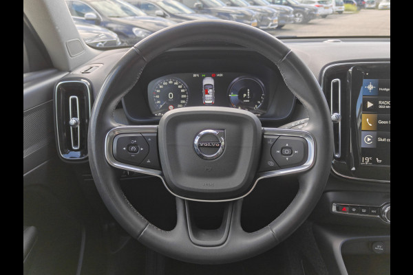 Volvo XC40 T4 211PK Plug-in Hybrid Inscription | PDC V+A | Trekhaak | Camera Achter | ACC | Leder | Stoel/Stuur verwarm. | Elektr. Kofferklep |