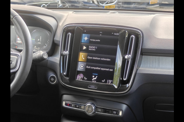 Volvo XC40 T4 211PK Plug-in Hybrid Inscription | PDC V+A | Trekhaak | Camera Achter | ACC | Leder | Stoel/Stuur verwarm. | Elektr. Kofferklep |