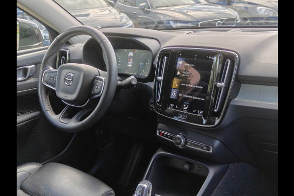 Volvo XC40 T4 211PK Plug-in Hybrid Inscription | PDC V+A | Trekhaak | Camera Achter | ACC | Leder | Stoel/Stuur verwarm. | Elektr. Kofferklep |