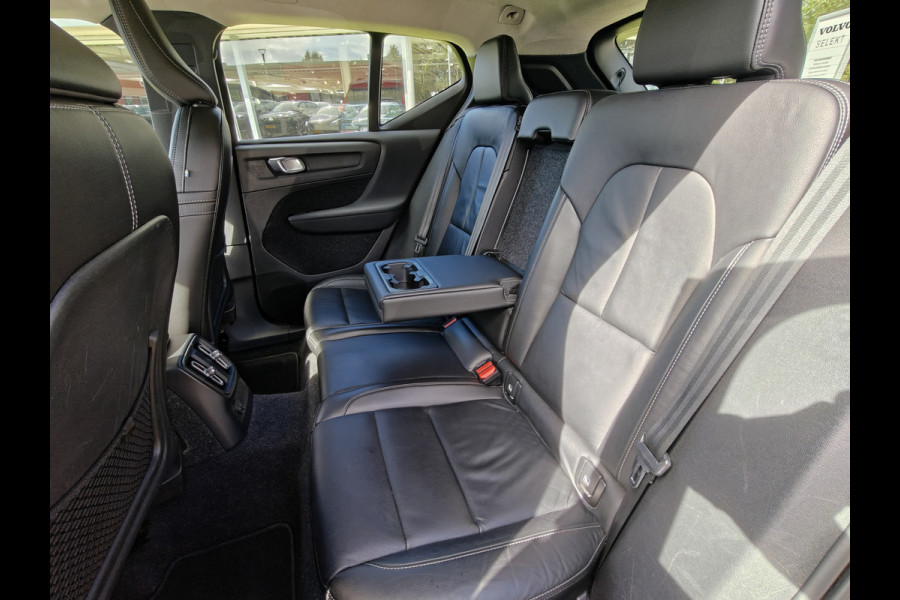 Volvo XC40 T4 211PK Plug-in Hybrid Inscription | PDC V+A | Trekhaak | Camera Achter | ACC | Leder | Stoel/Stuur verwarm. | Elektr. Kofferklep |