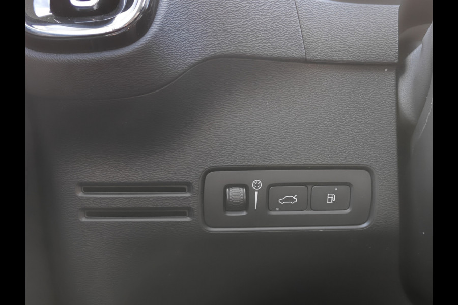 Volvo XC40 T4 211PK Plug-in Hybrid Inscription | PDC V+A | Trekhaak | Camera Achter | ACC | Leder | Stoel/Stuur verwarm. | Elektr. Kofferklep |