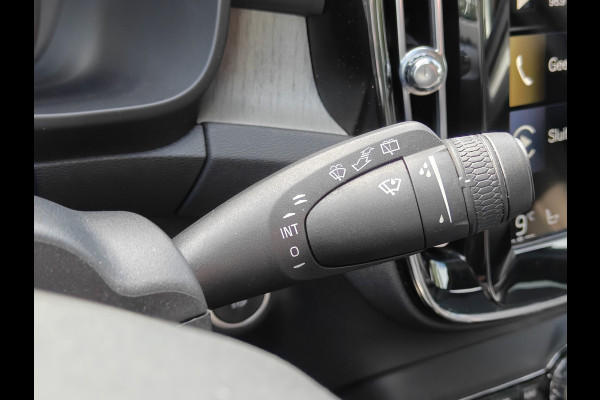 Volvo XC40 T4 211PK Plug-in Hybrid Inscription | PDC V+A | Trekhaak | Camera Achter | ACC | Leder | Stoel/Stuur verwarm. | Elektr. Kofferklep |