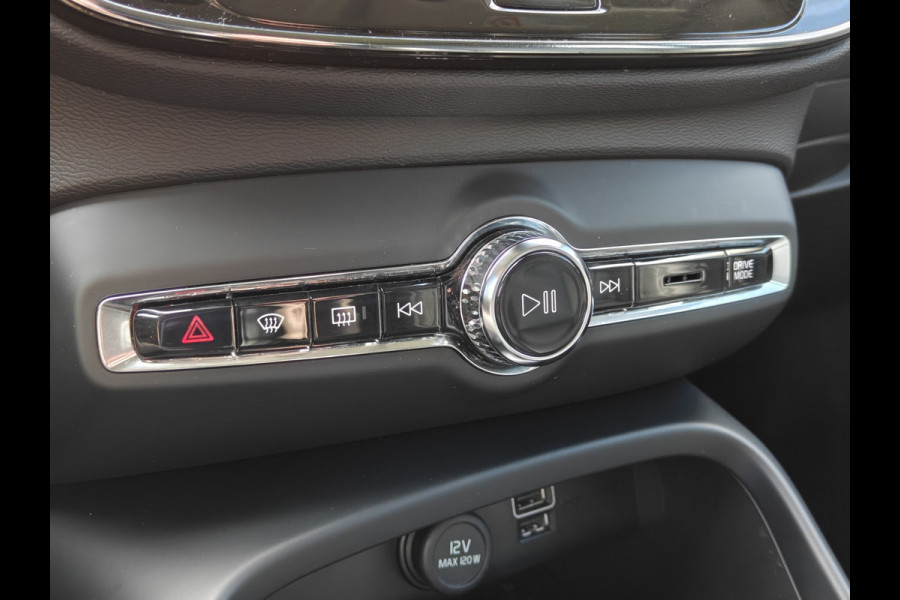 Volvo XC40 T4 211PK Plug-in Hybrid Inscription | PDC V+A | Trekhaak | Camera Achter | ACC | Leder | Stoel/Stuur verwarm. | Elektr. Kofferklep |