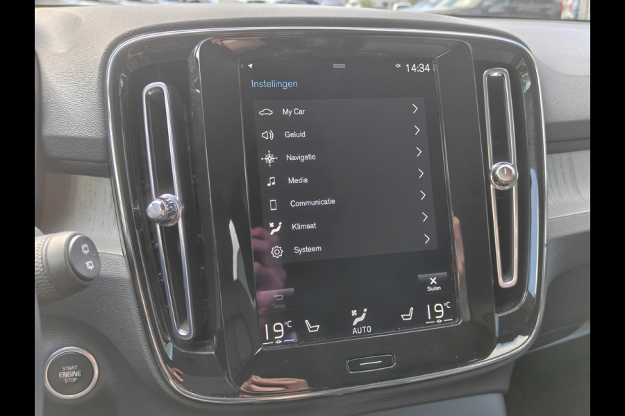 Volvo XC40 T4 211PK Plug-in Hybrid Inscription | PDC V+A | Trekhaak | Camera Achter | ACC | Leder | Stoel/Stuur verwarm. | Elektr. Kofferklep |