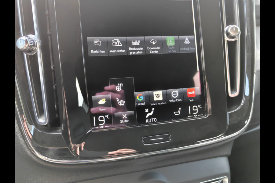 Volvo XC40 T4 211PK Plug-in Hybrid Inscription | PDC V+A | Trekhaak | Camera Achter | ACC | Leder | Stoel/Stuur verwarm. | Elektr. Kofferklep |