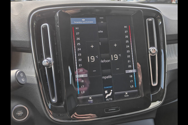 Volvo XC40 T4 211PK Plug-in Hybrid Inscription | PDC V+A | Trekhaak | Camera Achter | ACC | Leder | Stoel/Stuur verwarm. | Elektr. Kofferklep |