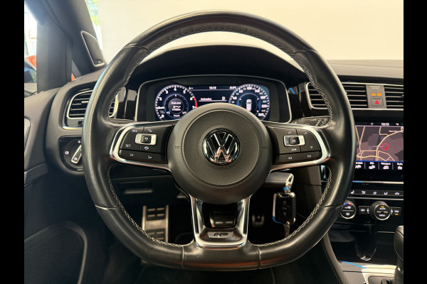 Volkswagen Golf Variant 1.5 TSI Highline Business R NAP ACC/PDC 18'' LM All Season banden Automaat 150PK!