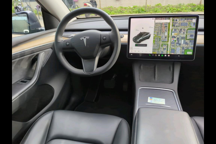 Tesla Model Y Long Range AWD 75 kWh NL-AUTO | PANODAK | LEDER | AUTOPILOT