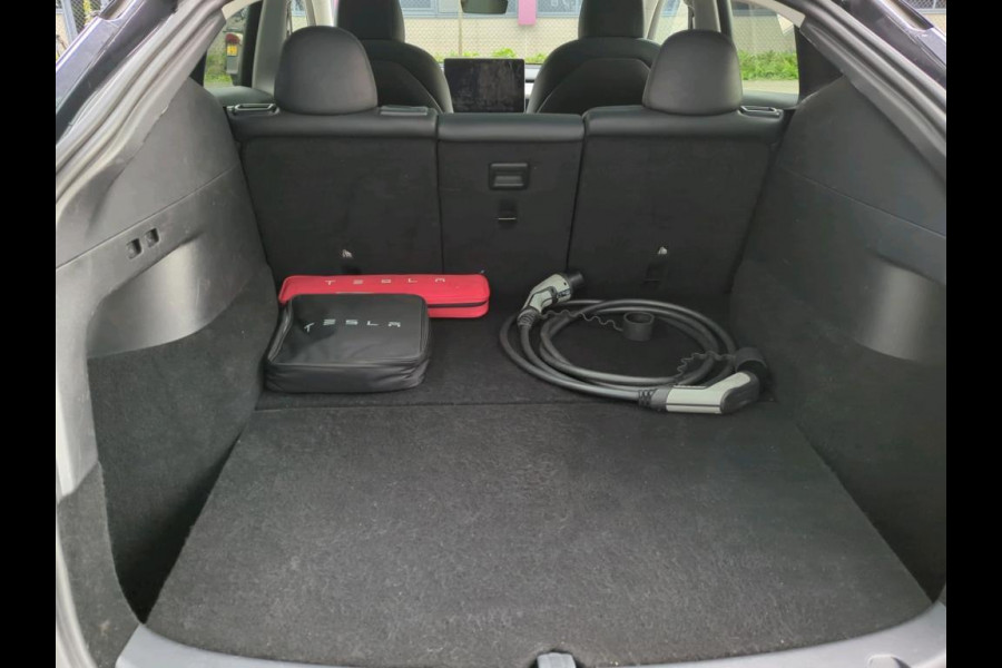 Tesla Model Y Long Range AWD 75 kWh NL-AUTO | PANODAK | LEDER | AUTOPILOT