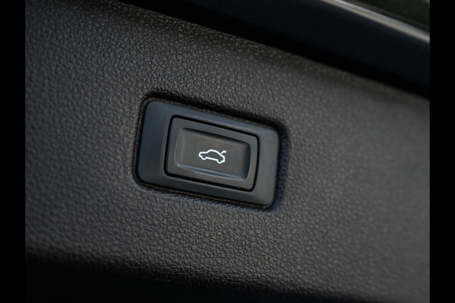 Audi Q7 3.0 TDI e-tron quattro | Panoramadak | NL-Auto | Bose | Camera | Ambiance Interieur | Stoelverwarming | Memory Seat | Trekhaak |
