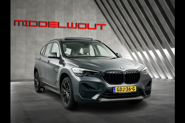BMW X1 sDrive18i High Exe. Shadow-Line Pano-dak/Leder/18'LMV/Navi+ Keyless Start