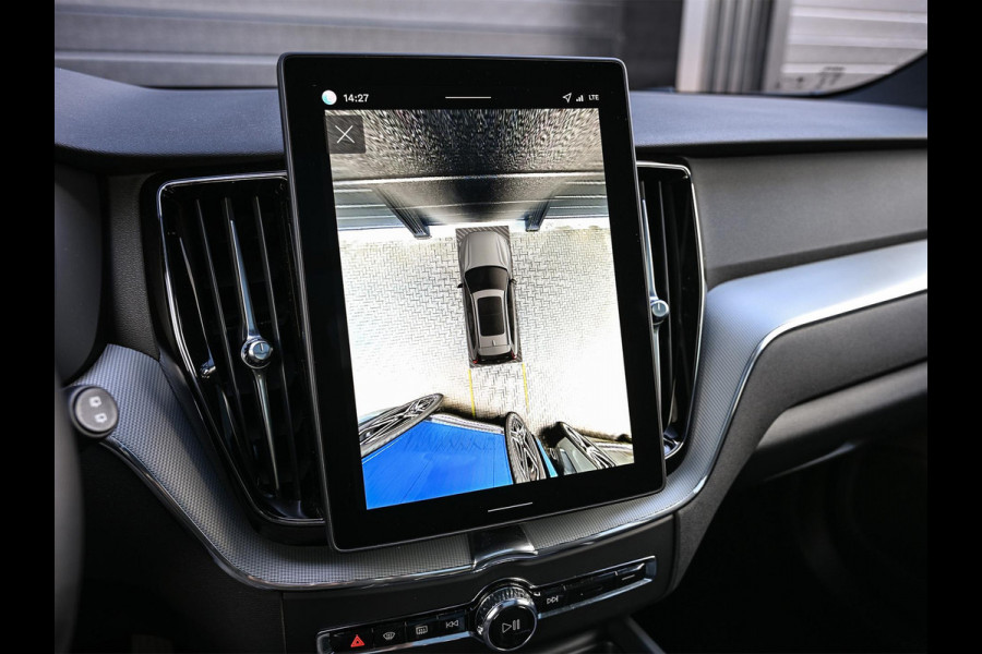 Volvo XC60 2.0 T8 Plug-in hybrid AWD Plus Black Edition | Panoramadak | SOH 100% | HUD | 360 Camera | Harman/Kardon | Pilot Assist | Memory Seats | Stoelverwarming V+A | Trekhaak | Stuurverwarming | Adaptive Cruise |