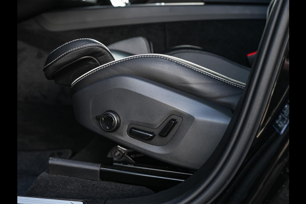 Volvo XC60 2.0 T8 Plug-in hybrid AWD Plus Black Edition | Panoramadak | SOH 100% | HUD | 360 Camera | Harman/Kardon | Pilot Assist | Memory Seats | Stoelverwarming V+A | Trekhaak | Stuurverwarming | Adaptive Cruise |