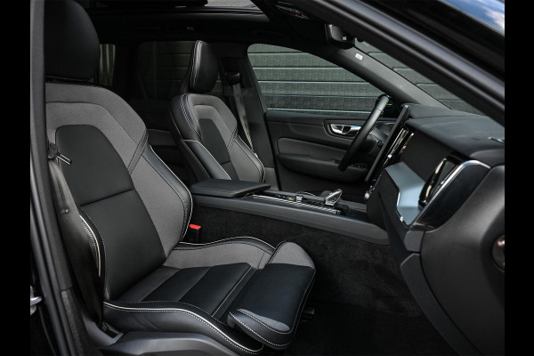 Volvo XC60 2.0 T8 Plug-in hybrid AWD Plus Black Edition | Panoramadak | SOH 100% | HUD | 360 Camera | Harman/Kardon | Pilot Assist | Memory Seats | Stoelverwarming V+A | Trekhaak | Stuurverwarming | Adaptive Cruise |