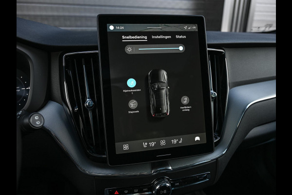 Volvo XC60 2.0 T8 Plug-in hybrid AWD Plus Black Edition | Panoramadak | SOH 100% | HUD | 360 Camera | Harman/Kardon | Pilot Assist | Memory Seats | Stoelverwarming V+A | Trekhaak | Stuurverwarming | Adaptive Cruise |