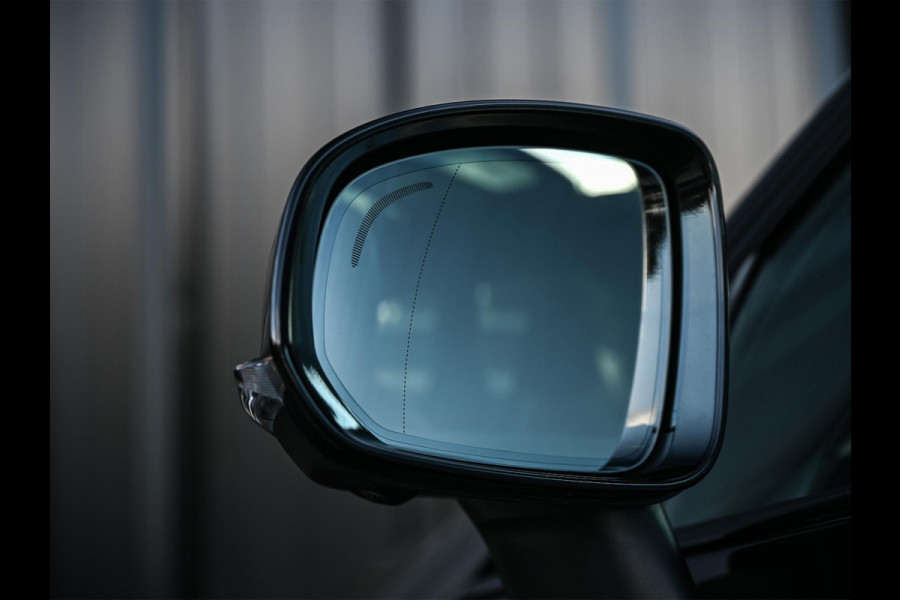 Volvo XC60 2.0 T8 Plug-in hybrid AWD Plus Black Edition | Panoramadak | SOH 100% | HUD | 360 Camera | Harman/Kardon | Pilot Assist | Memory Seats | Stoelverwarming V+A | Trekhaak | Stuurverwarming | Adaptive Cruise |