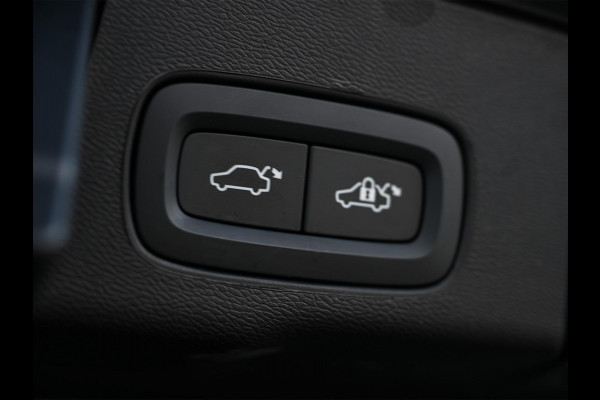 Volvo XC60 2.0 T8 Plug-in hybrid AWD Plus Black Edition | Panoramadak | SOH 100% | HUD | 360 Camera | Harman/Kardon | Pilot Assist | Memory Seats | Stoelverwarming V+A | Trekhaak | Stuurverwarming | Adaptive Cruise |