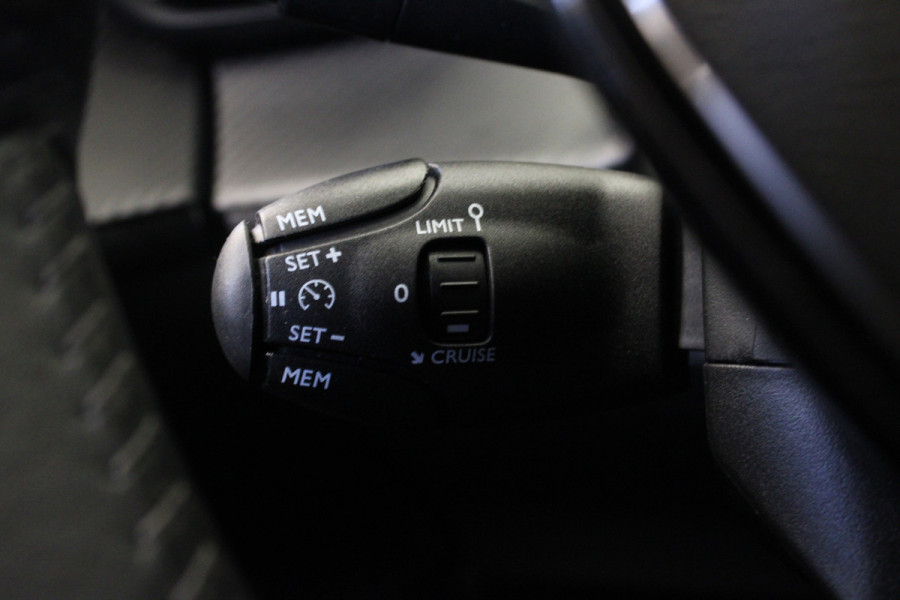 Peugeot 208 1.2 PureTech 75 Active |Carplay|