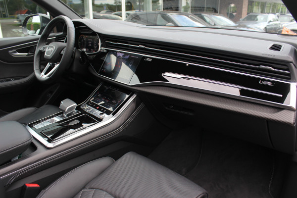 Audi Q8 60 TFSI e quattro Pro Line S Competition / SoH 95,9% / Trekhaak / Panoramadak / 360Camera / Head-up / B&O / Softclose / Achterasbesturing / 23'' / Laser LED / Keyless / Carbon intr. / Massage+Ventilatie / RS Seats / Dodehoek /  DAB