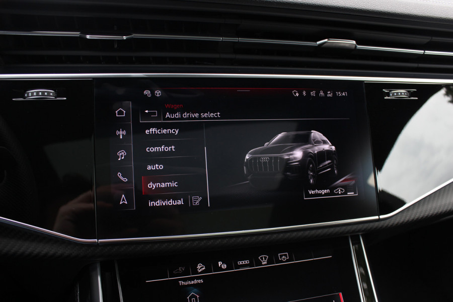 Audi Q8 60 TFSI e quattro Pro Line S Competition / SoH 95,9% / Trekhaak / Panoramadak / 360Camera / Head-up / B&O / Softclose / Achterasbesturing / 23'' / Laser LED / Keyless / Carbon intr. / Massage+Ventilatie / RS Seats / Dodehoek /  DAB