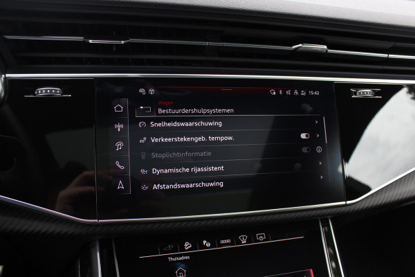Audi Q8 60 TFSI e quattro Pro Line S Competition / SoH 95,9% / Trekhaak / Panoramadak / 360Camera / Head-up / B&O / Softclose / Achterasbesturing / 23'' / Laser LED / Keyless / Carbon intr. / Massage+Ventilatie / RS Seats / Dodehoek /  DAB